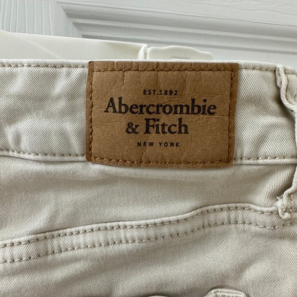 Abercrombie and Fitch Light Khaki Sand Skinny Pants Size 0 - Picture 5 of 6